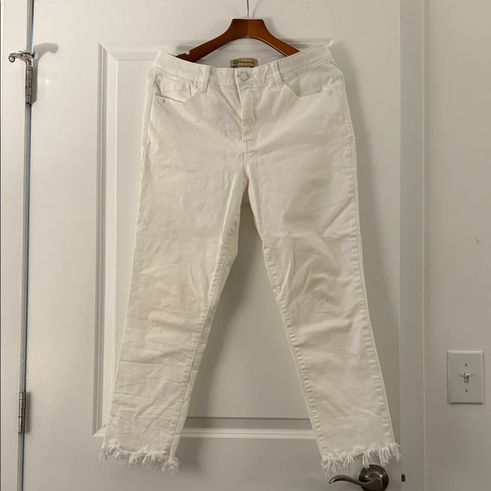 Democracy White Ankle Jeans with Frayed Hem - Picture 1 of 4